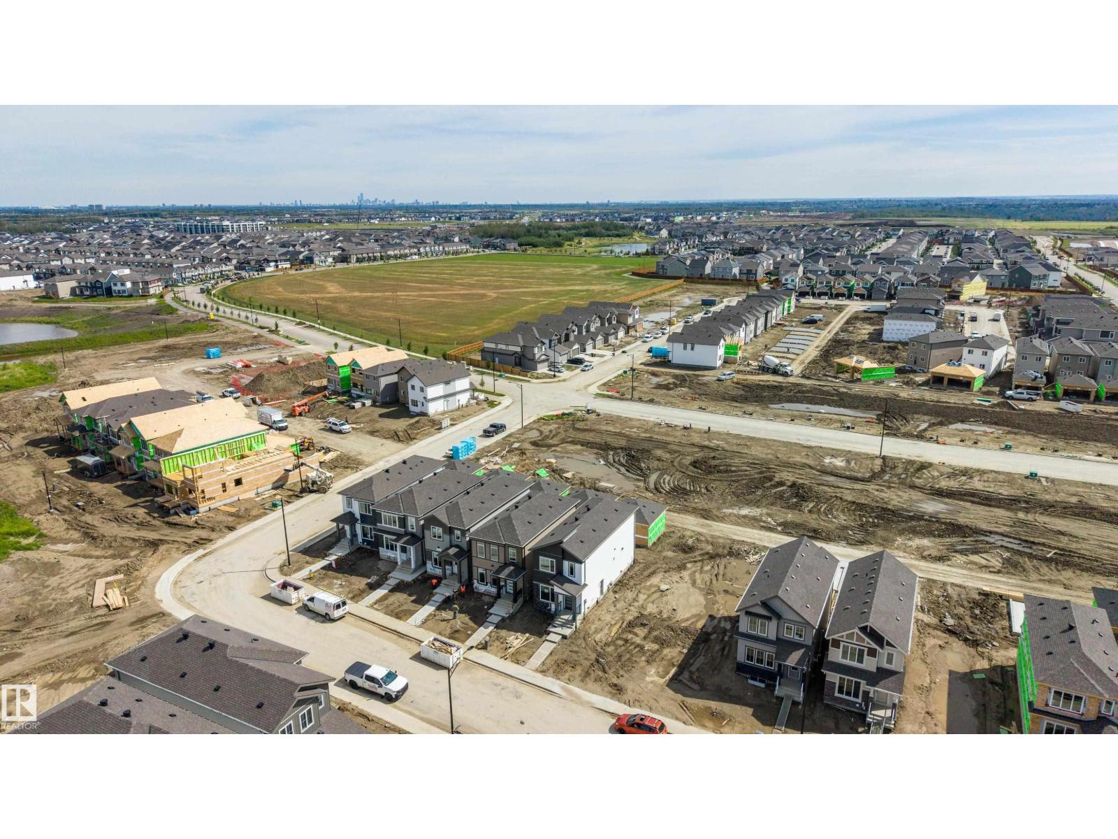 1547 211 ST NW - Image 33