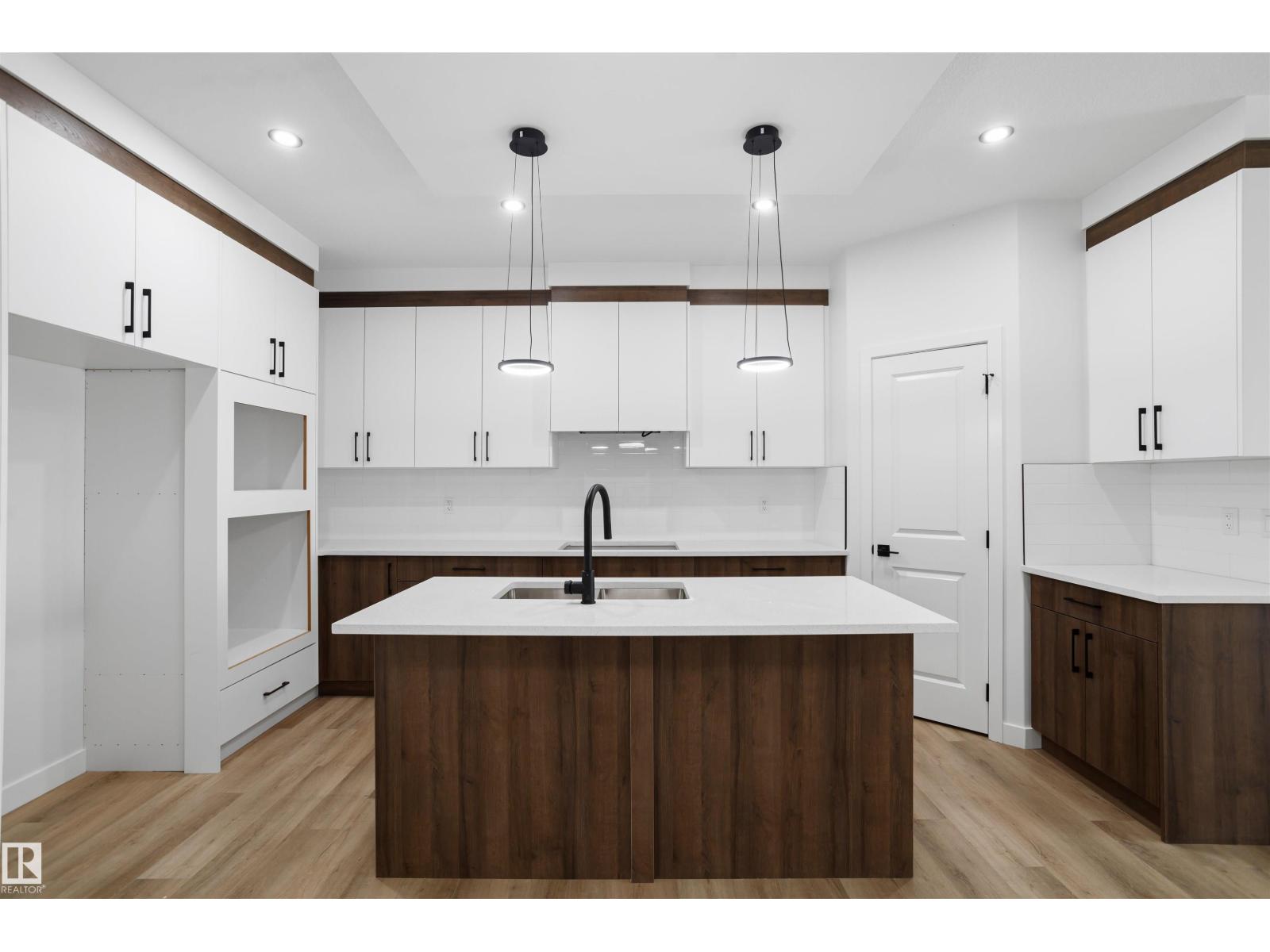 1547 211 ST NW - Image 6