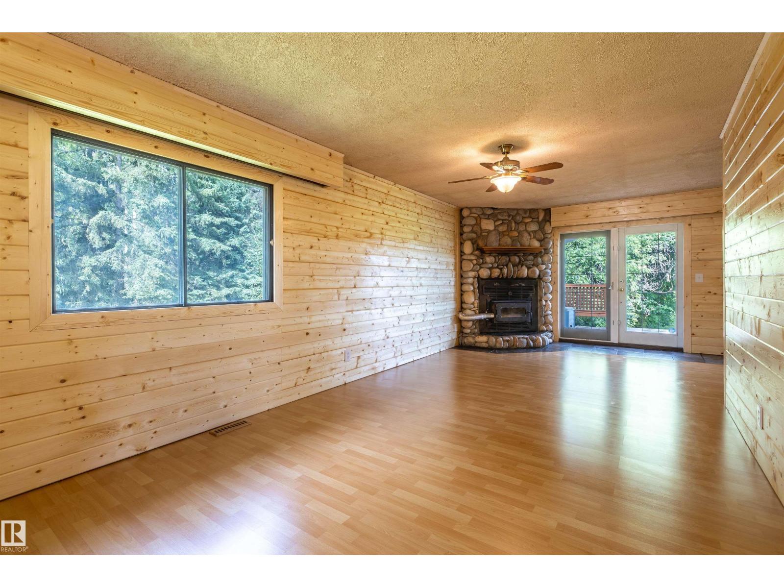 453081 RGE ROAD 75 - 22
