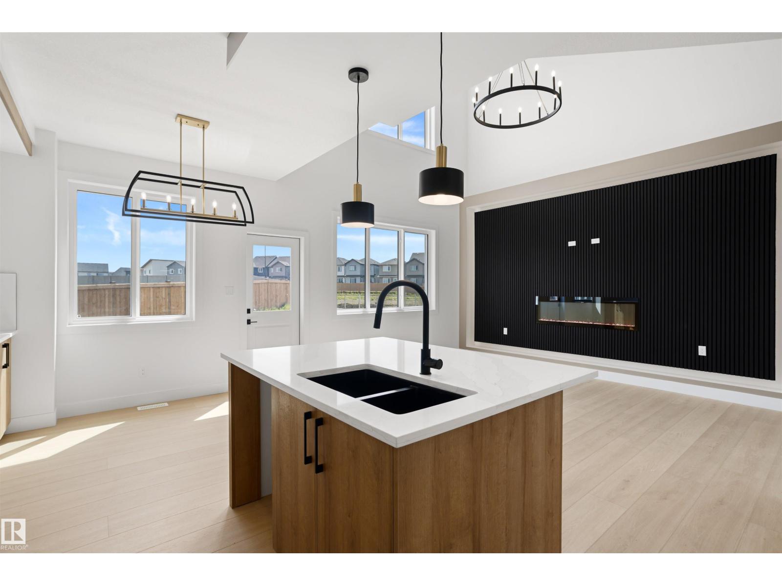 2403 209 ST NW - 16