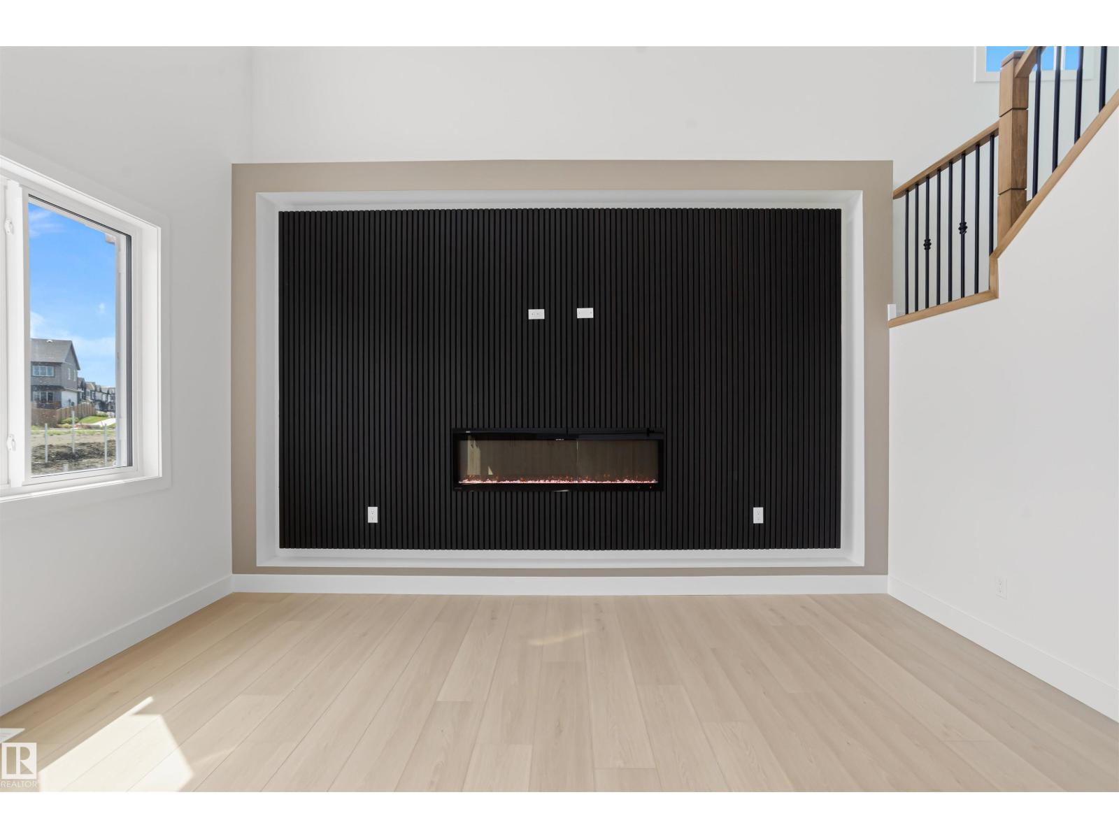 2403 209 ST NW - 18