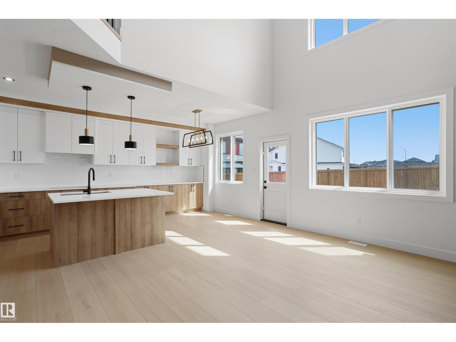 2403 209 ST NW - 21