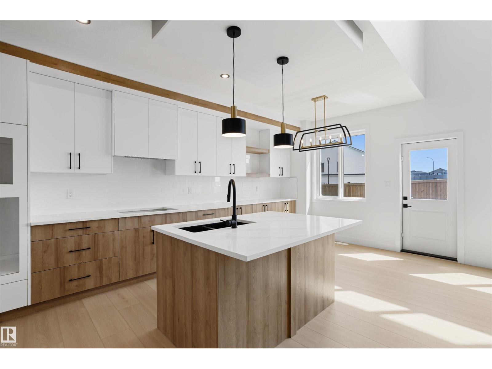2403 209 ST NW - 9