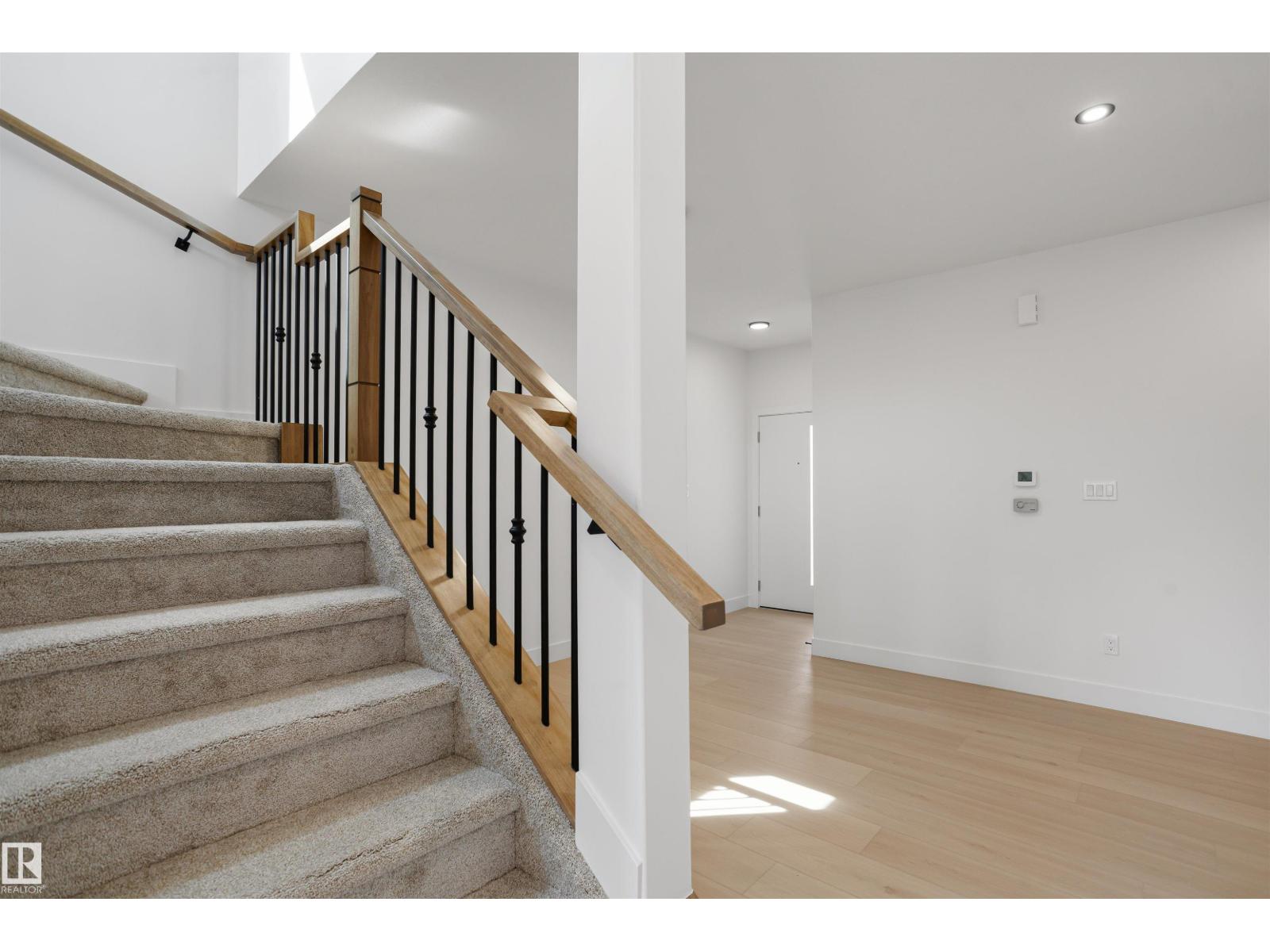 2403 209 ST NW - 23
