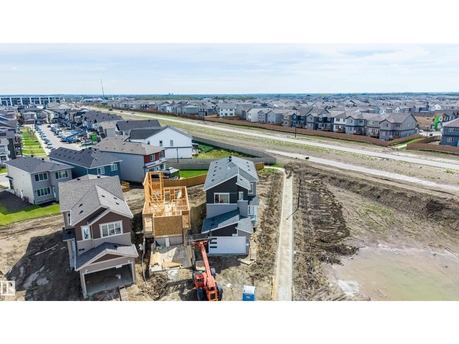 2403 209 ST NW - 40