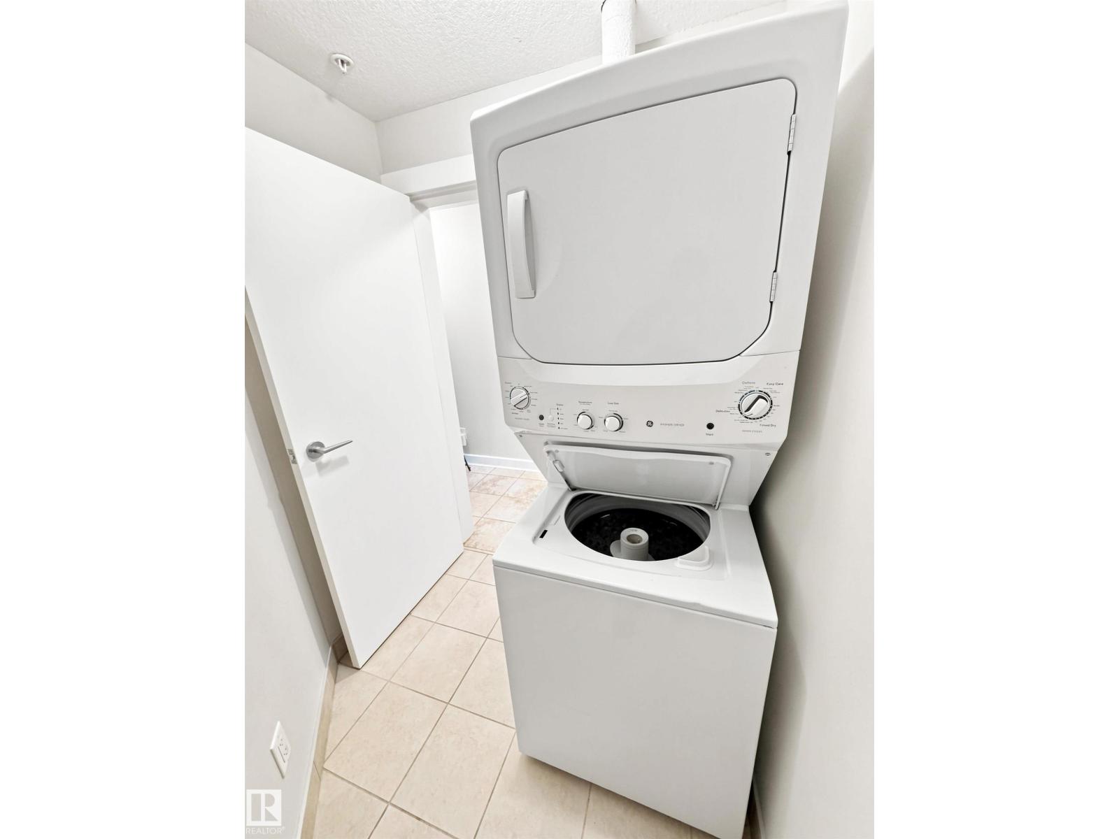 #1005 10152 104 ST NW - 21