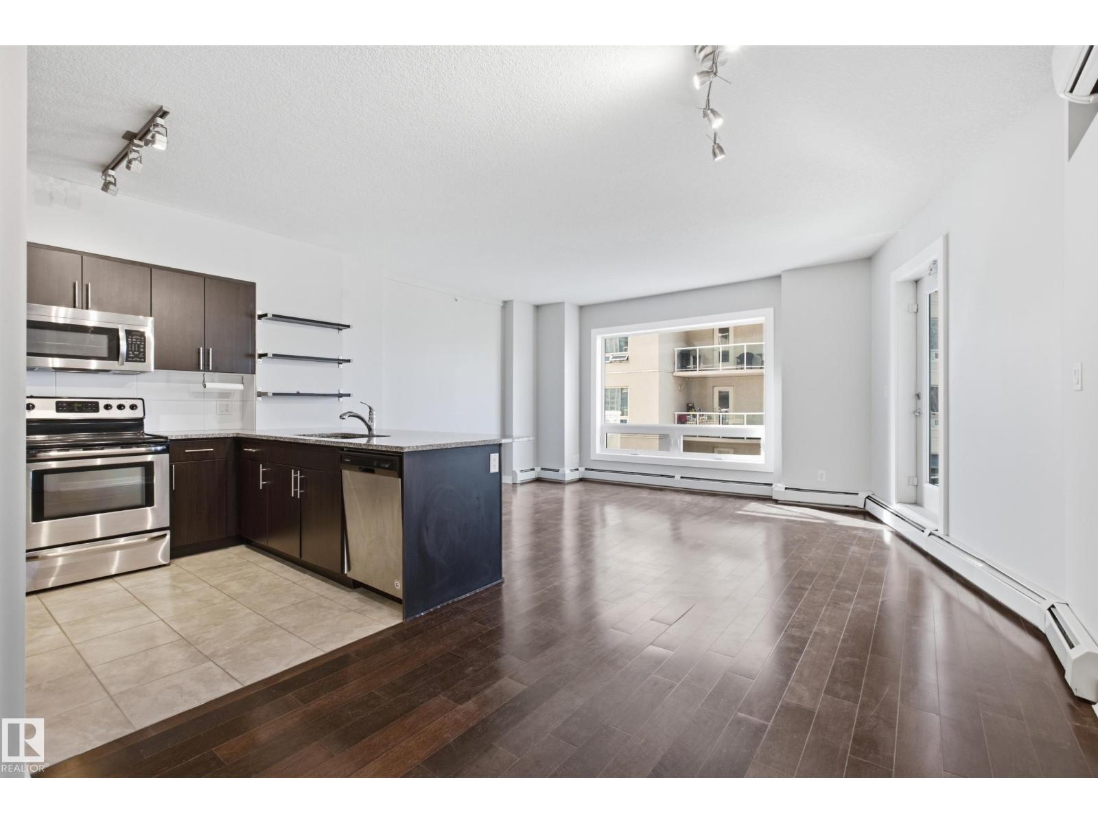 #1005 10152 104 ST NW - 5