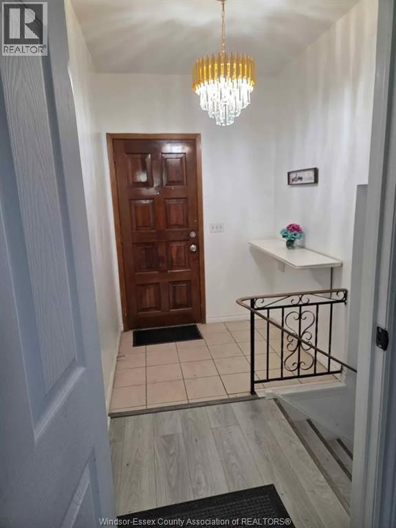 2997 REGIS AVENUE Unit# LOWER, Windsor — photo 3