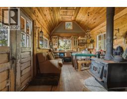 6716 Karjula Road, Falkland, BC V0E1W1 Photo 9