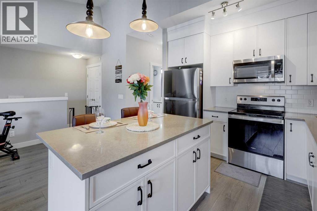 214 Livingston Common NE - 12