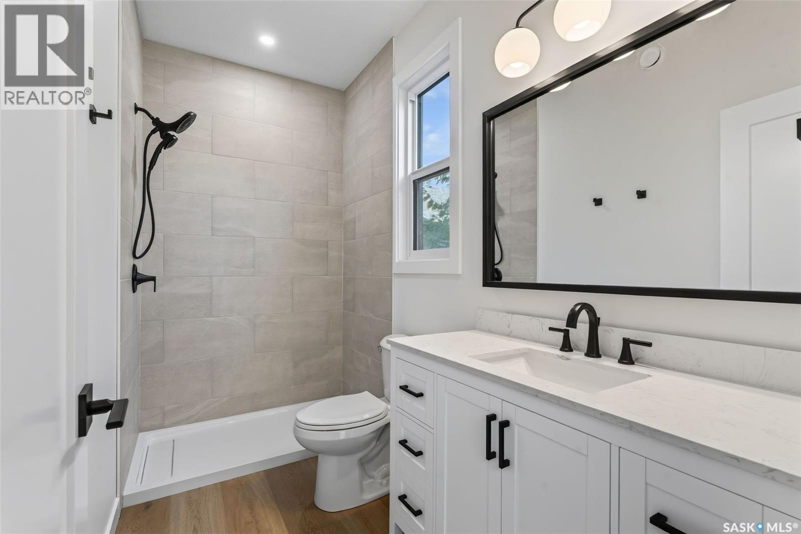 1008 10th STREET - 25