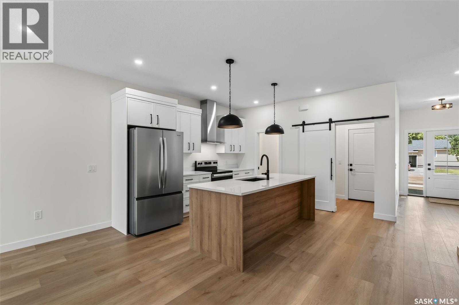 1008 10th STREET - 8