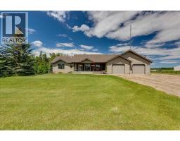 Kitchen - 2054 Township Road 342 Township, Rural Red Deer County, AB T0M0K0 Photo 6