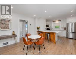 Kitchen - 1379-1381 Pierre Avenue, Windsor, ON N8X4P2 Photo 8