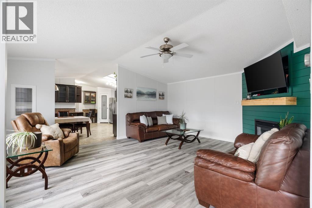 224 Clausen Crescent - 10