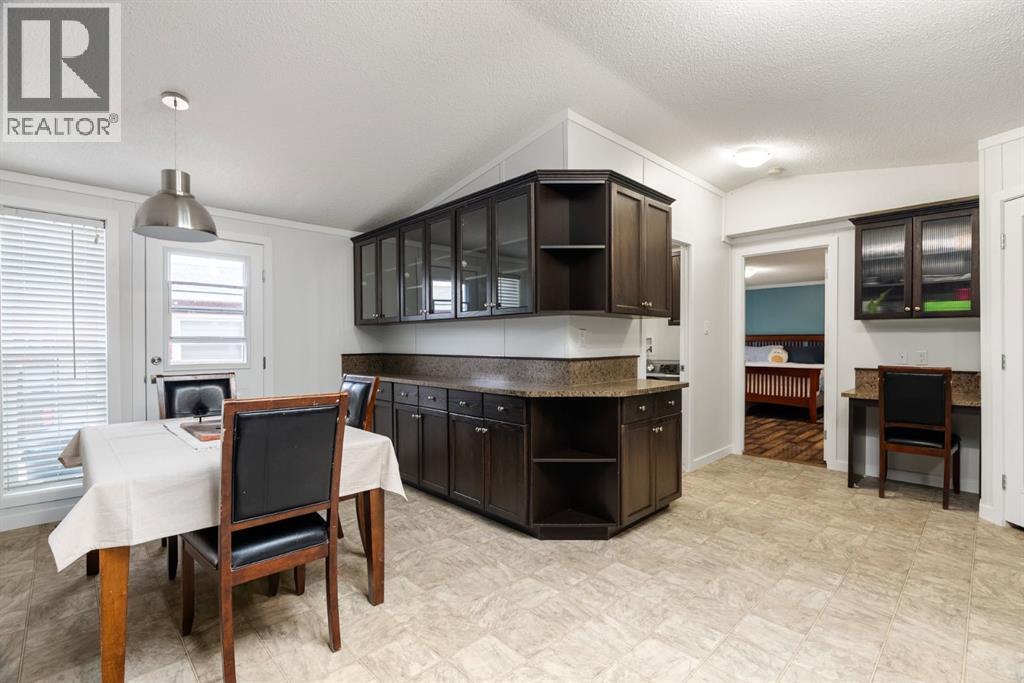 224 Clausen Crescent - 17