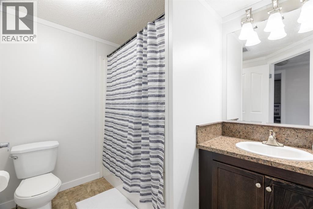 224 Clausen Crescent - 22