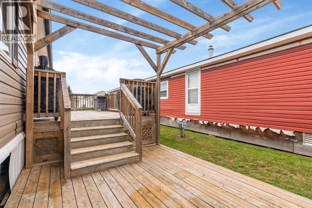 224 Clausen Crescent - 8
