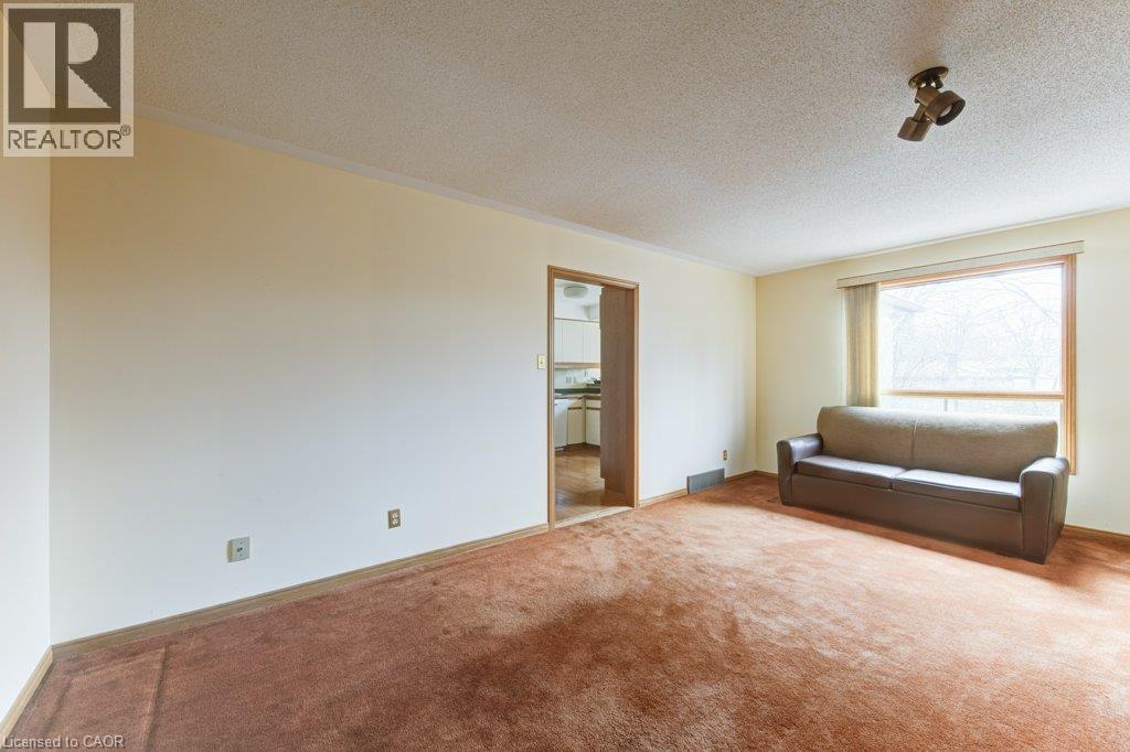 27 WALMER Gardens - 15