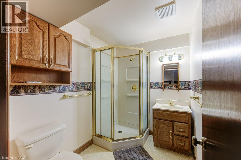 27 WALMER Gardens - 39
