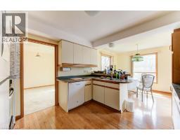 Family room - 27 Walmer Gardens, London, ON N6G4H4 Photo 11