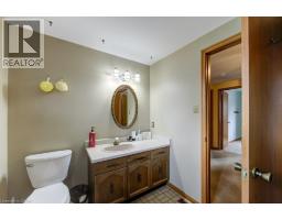 27 Walmer Gardens, London, ON N6G4H4 Photo 22