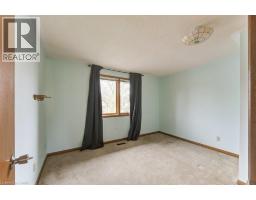 27 Walmer Gardens, London, ON N6G4H4 Photo 23