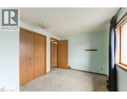 27 Walmer Gardens, London, ON N6G4H4 Photo 24