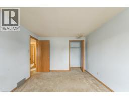27 Walmer Gardens, London, ON N6G4H4 Photo 26