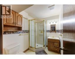 27 Walmer Gardens, London, ON N6G4H4 Photo 39