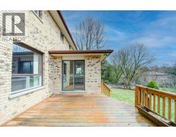 27 Walmer Gardens, London, ON N6G4H4 Photo 41