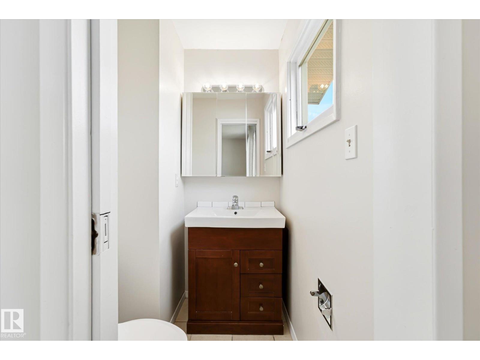 14243 83 ST NW - Image 15
