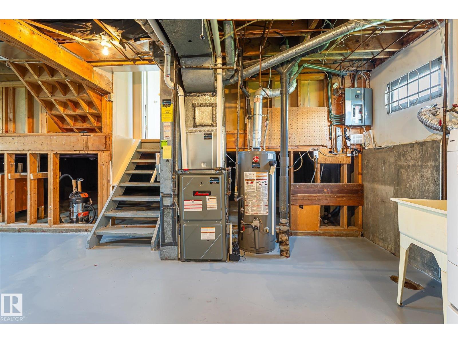 14243 83 ST NW - Image 25
