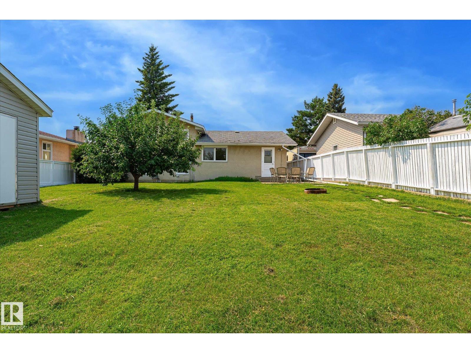 14243 83 ST NW - 28