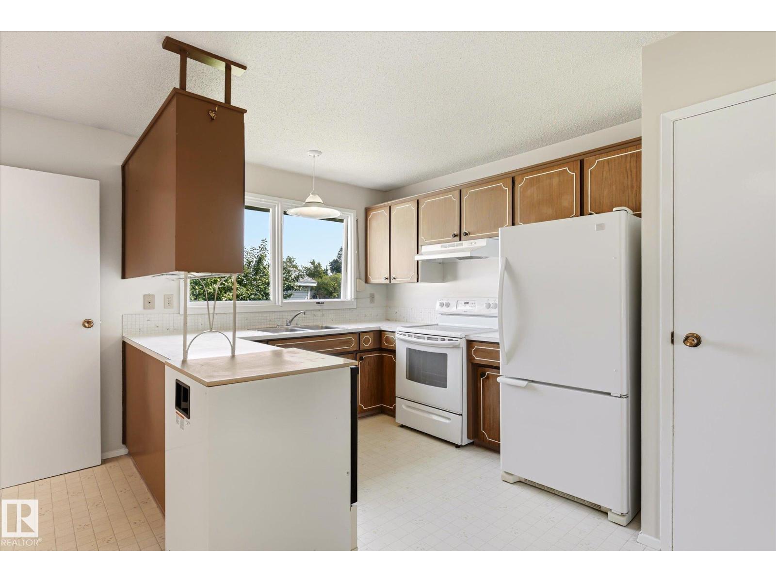 14243 83 ST NW - Image 3