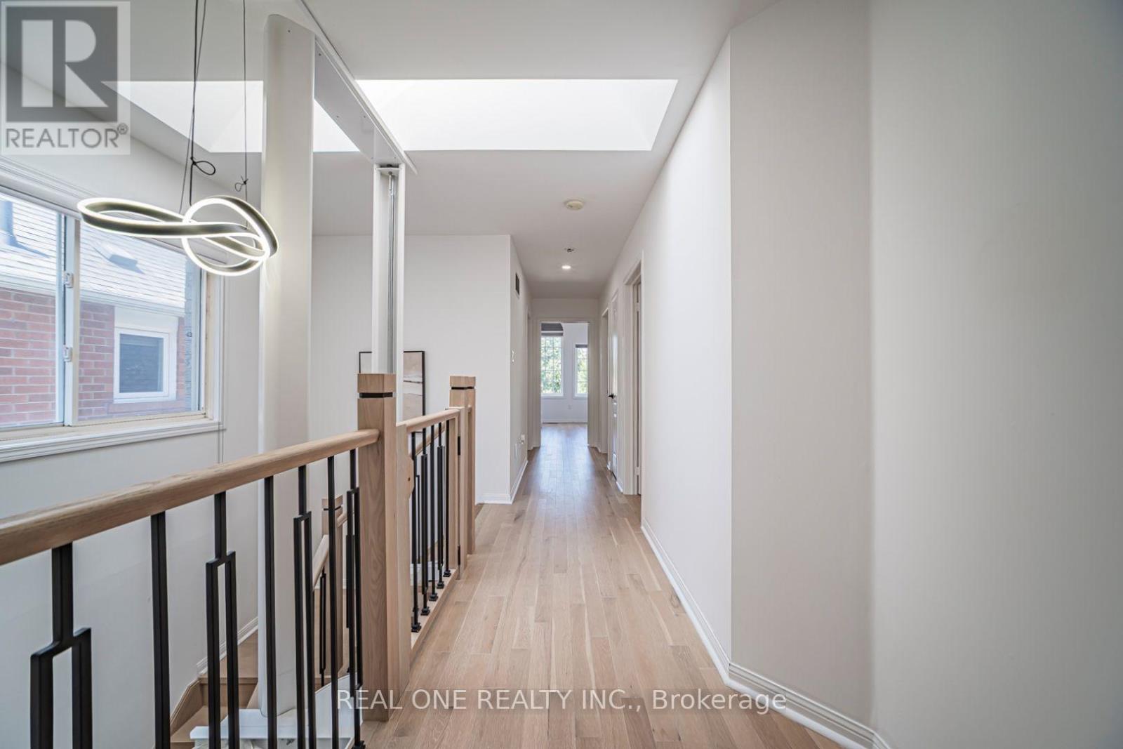 35 FORMOSA DRIVE - 22