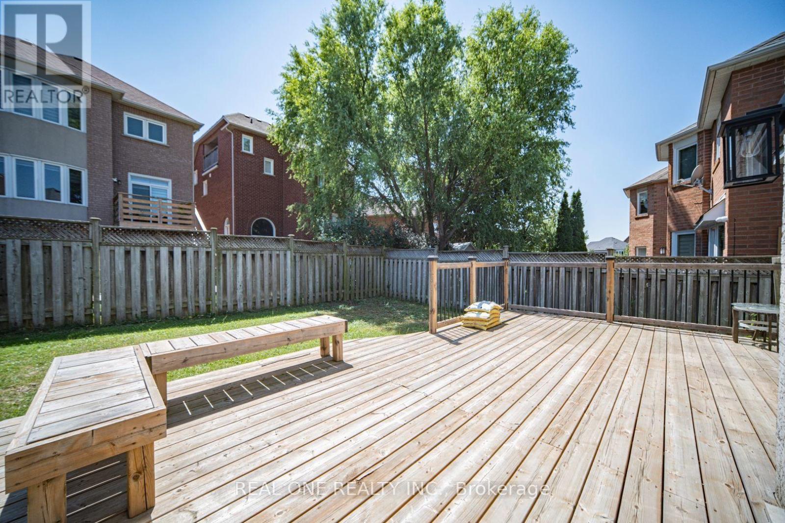 35 FORMOSA DRIVE - 46