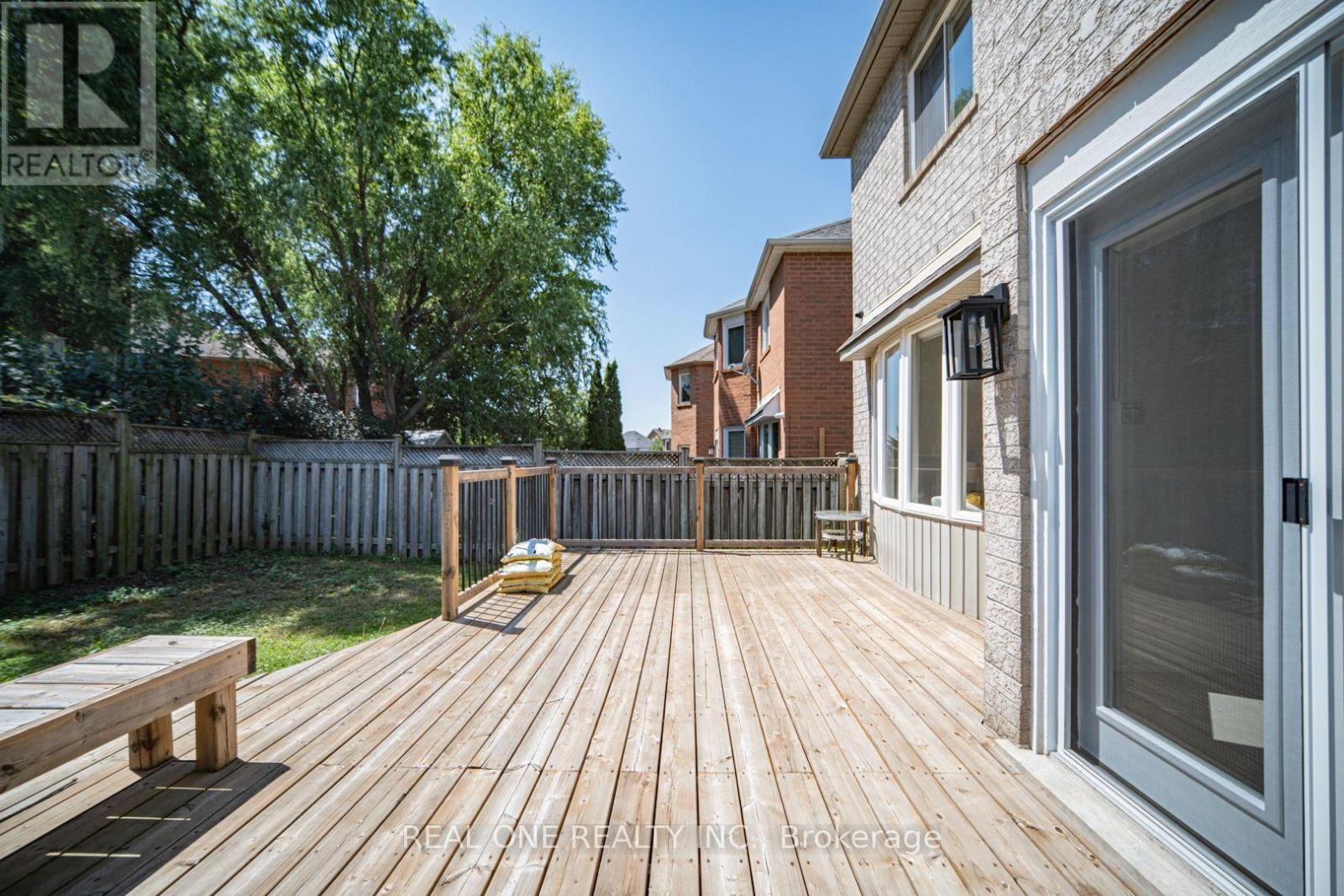 35 FORMOSA DRIVE - 47
