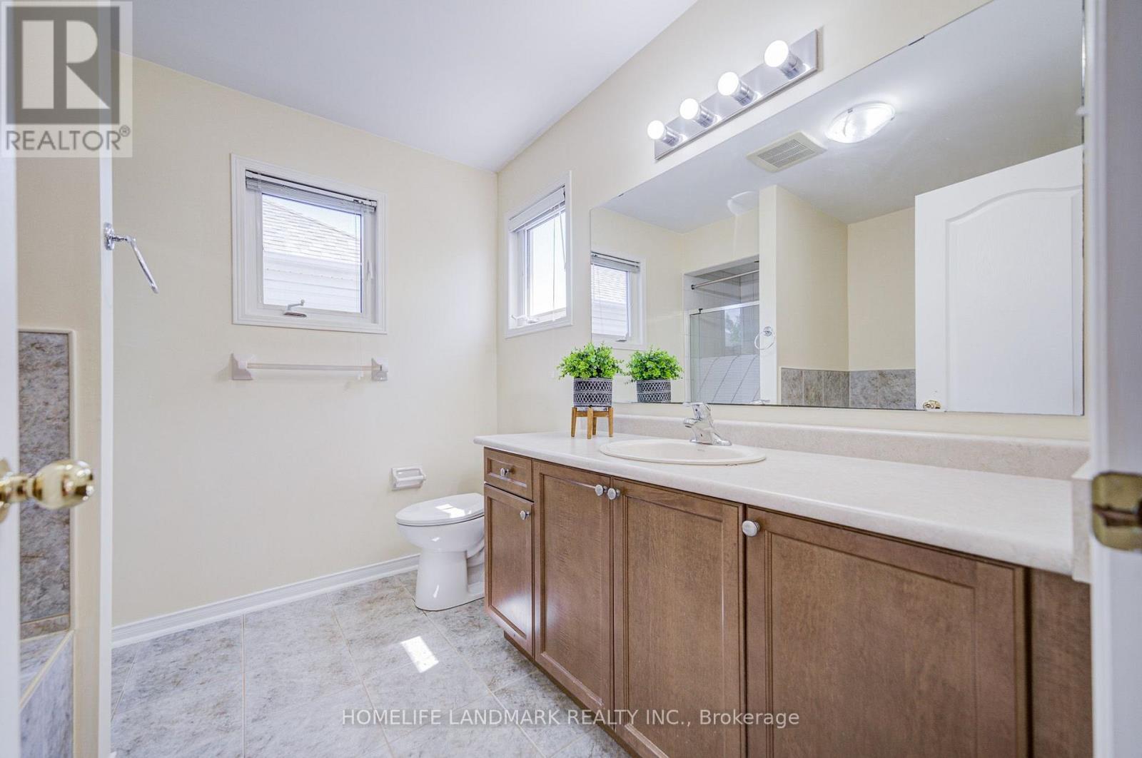 20 RICHARD COULSON CRESCENT - 36