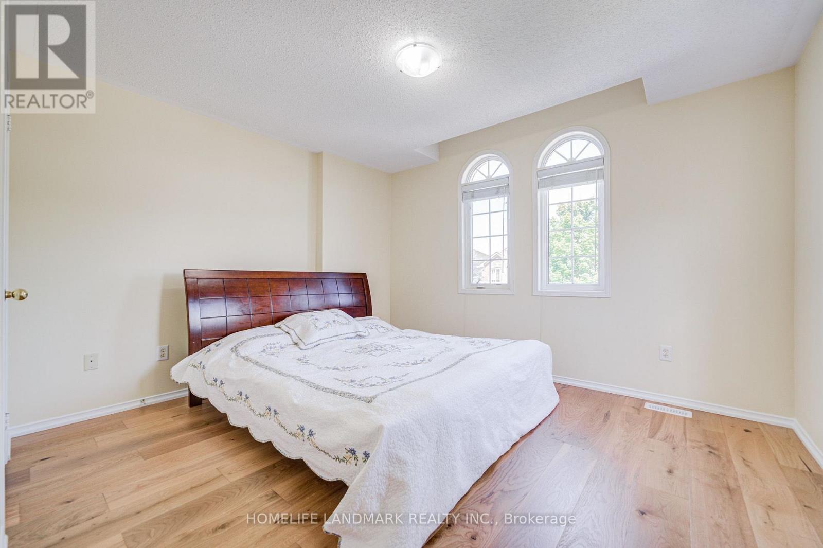 20 RICHARD COULSON CRESCENT - 43