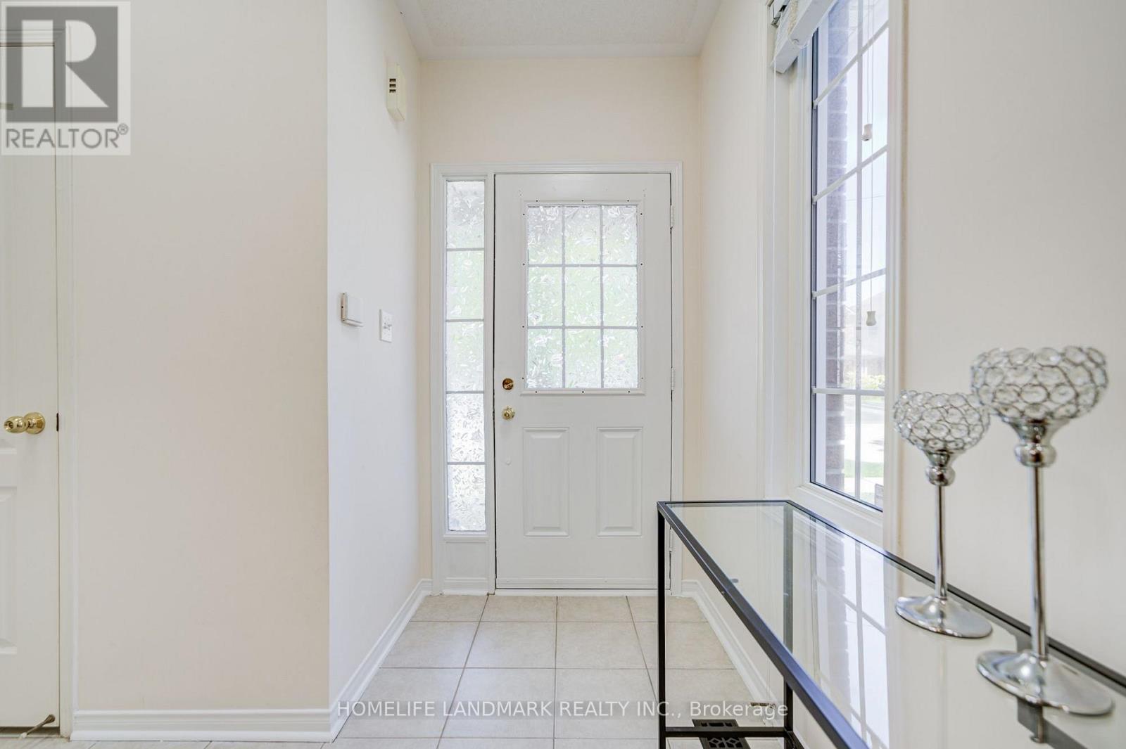 20 RICHARD COULSON CRESCENT - 5