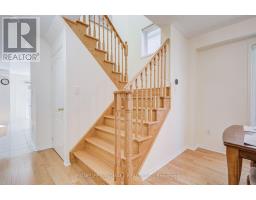 20 Richard Coulson Crescent, Whitchurch Stouffville, ON L4A0G7 Photo 14