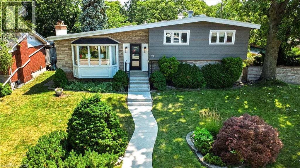 69 Pleasant Ave.