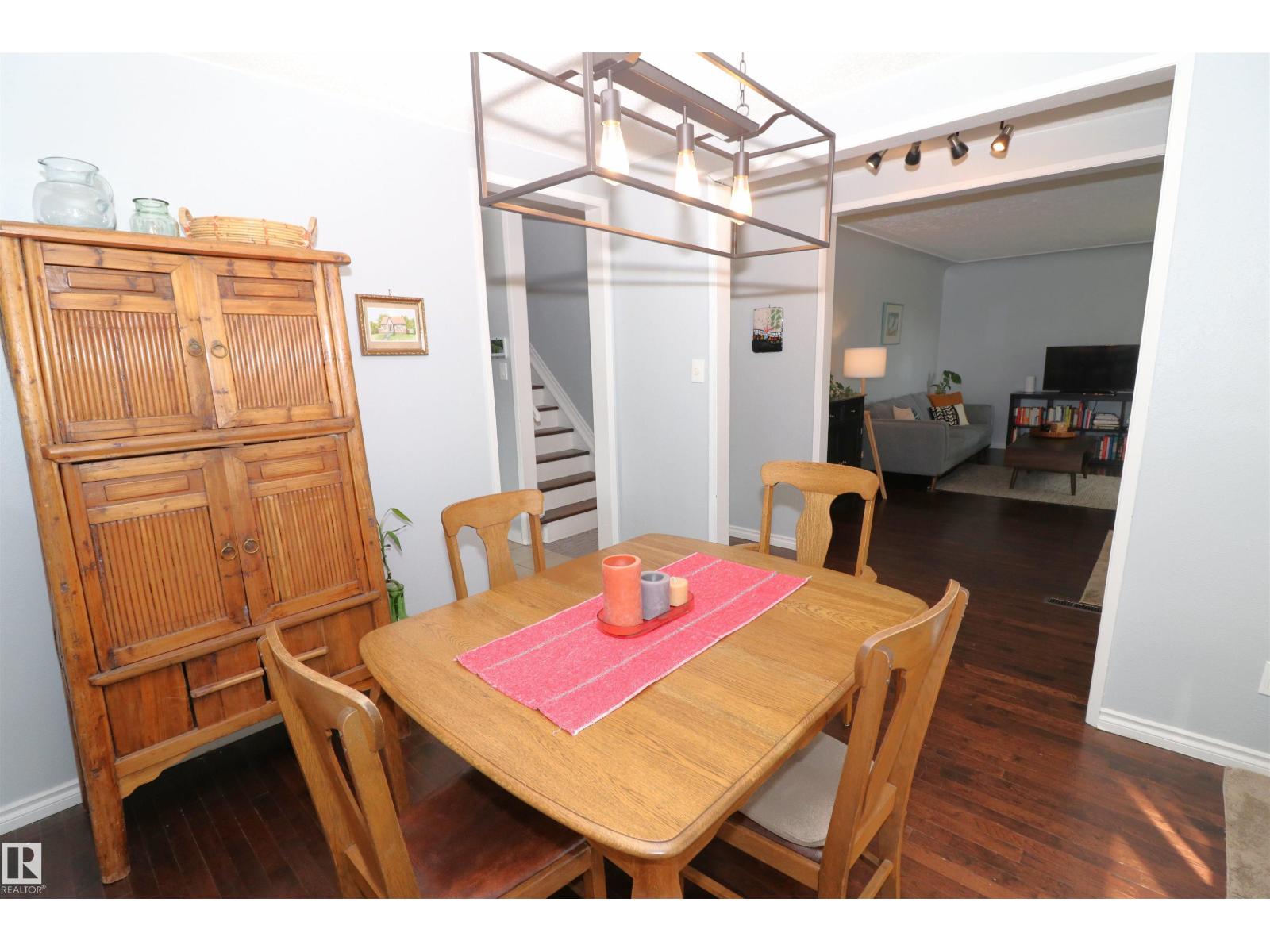 8620 79 ST NW - 13