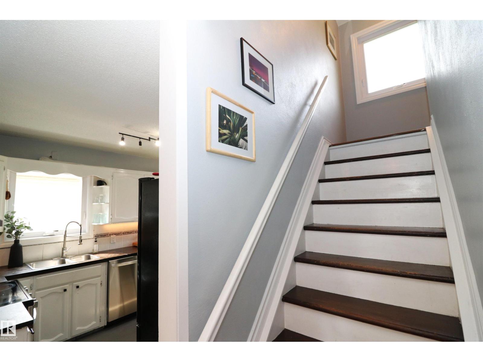 8620 79 ST NW - Image 25