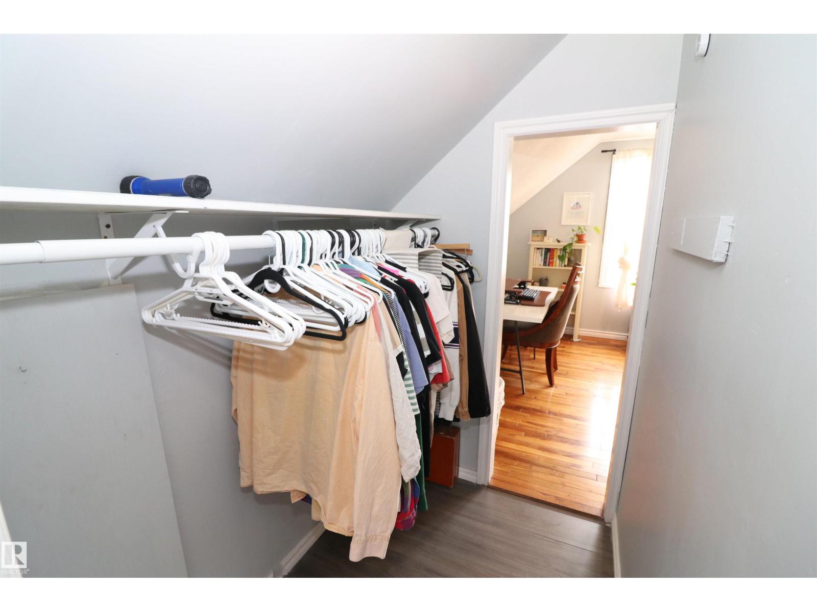 8620 79 ST NW - Image 30