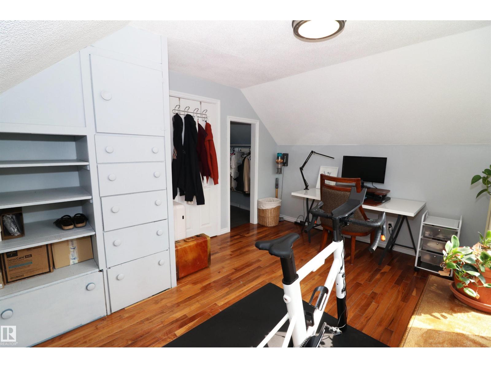 8620 79 ST NW - Image 34