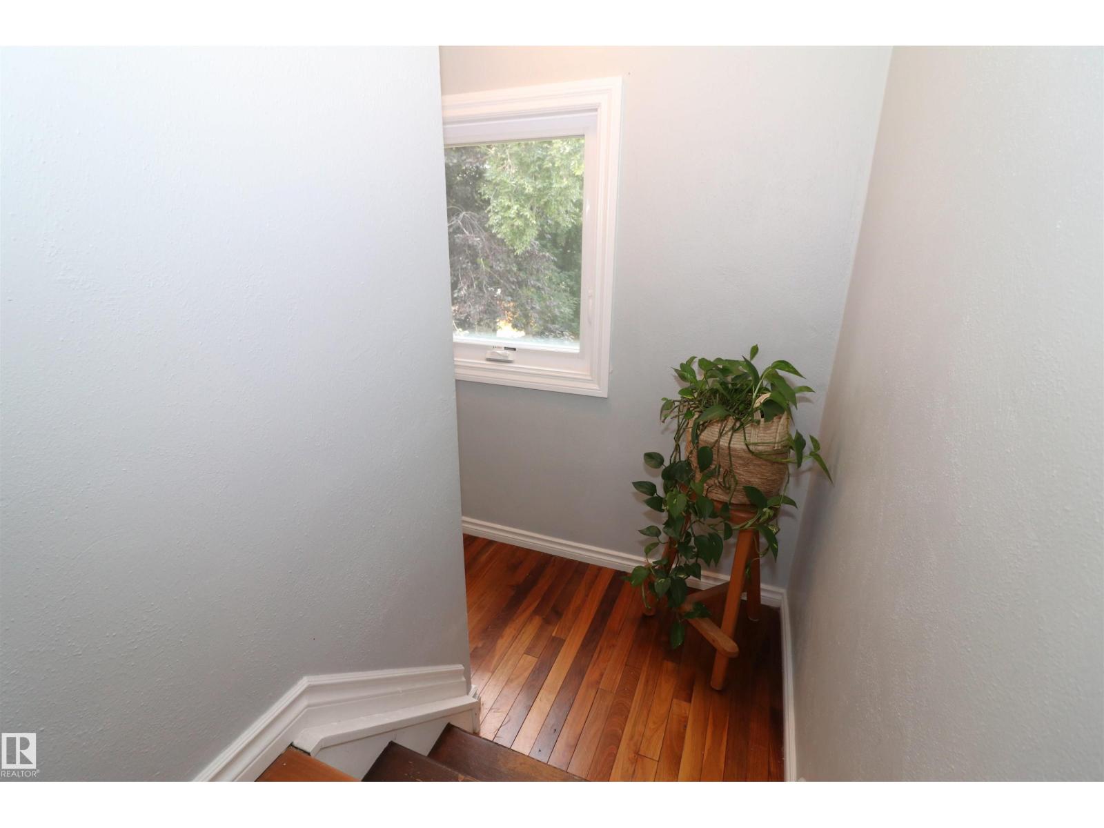 8620 79 ST NW - Image 35