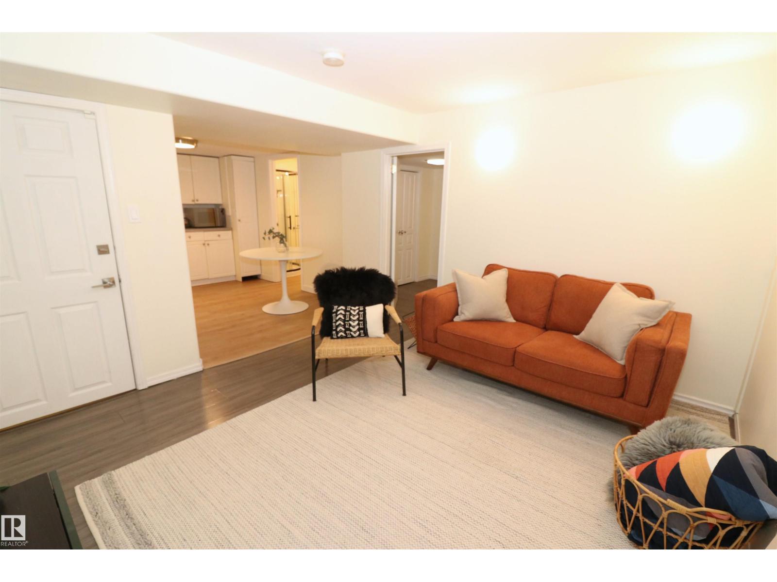 8620 79 ST NW - Image 40