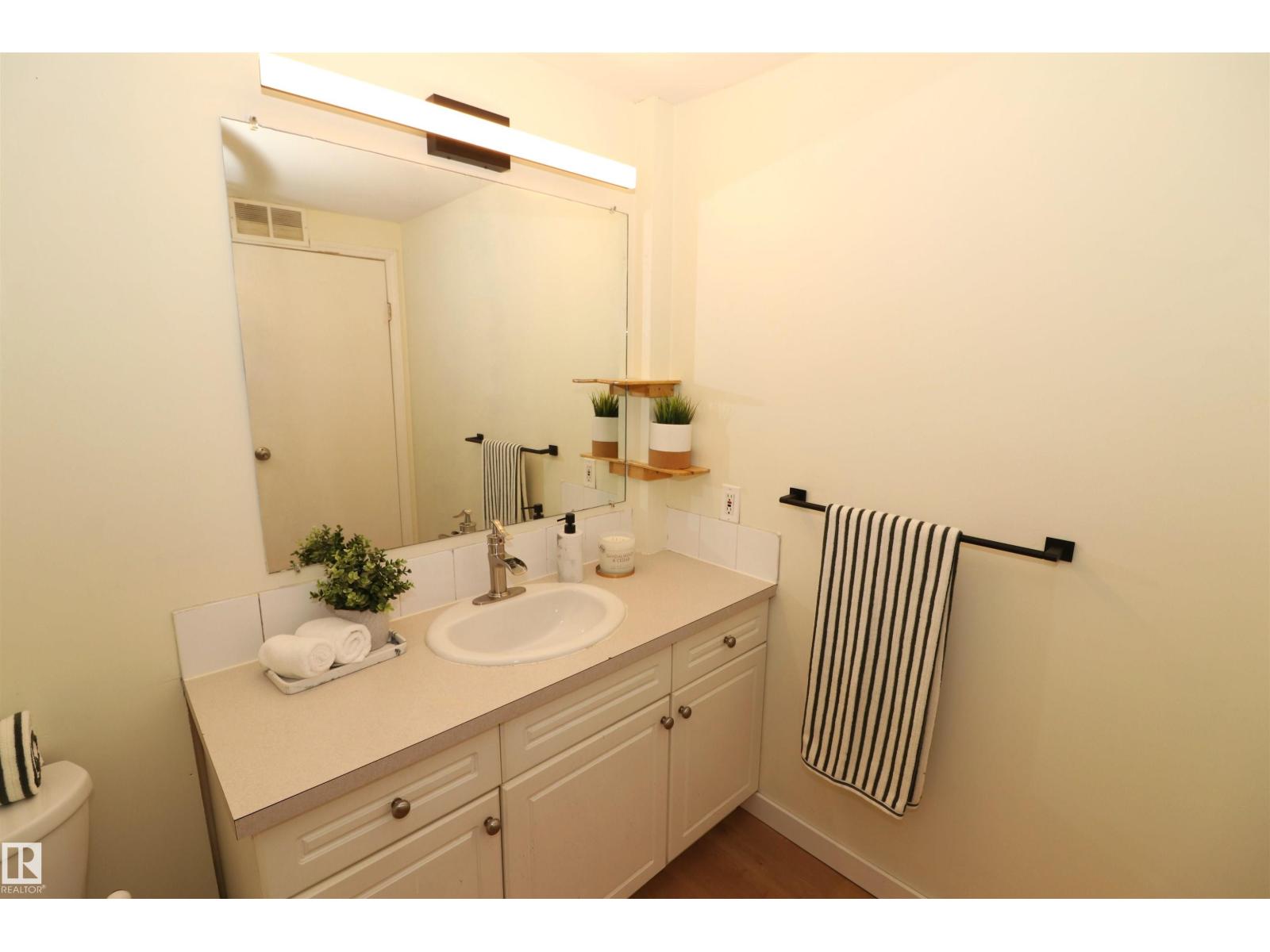 8620 79 ST NW - Image 46